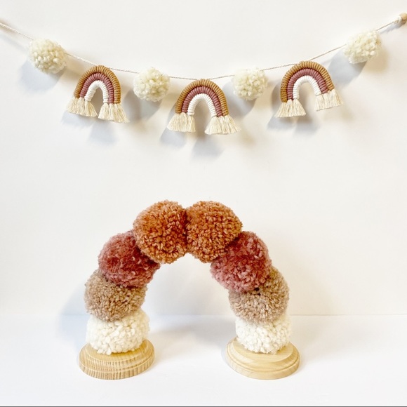 Rainbow Pom Pom Table Centerpiece Kids Party Decorations Baby Room Decorations - Picture 1 of 4